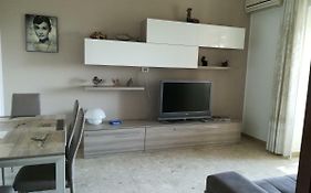 Napoli Bed & Fly